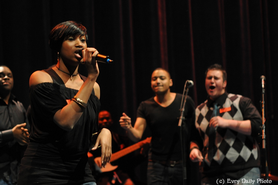 Evry Daily Photo - Telethon Evry 2010 - Concert Evry University Gospel - large - 5243373547.jpg